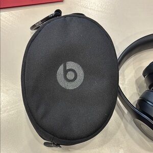 COPY - Beats Black Headphones with Case